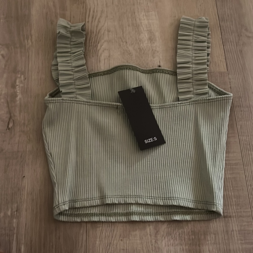 Green Ruffle Tank Top (Size Small) - Picture 2 of 2